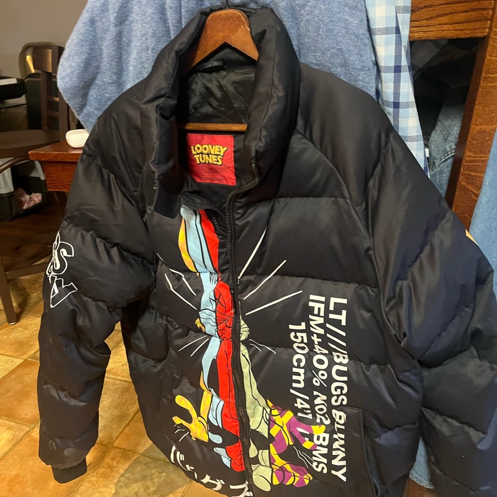 Bugs Bunny Looney Tunes Japan Black Puffer Jacket
